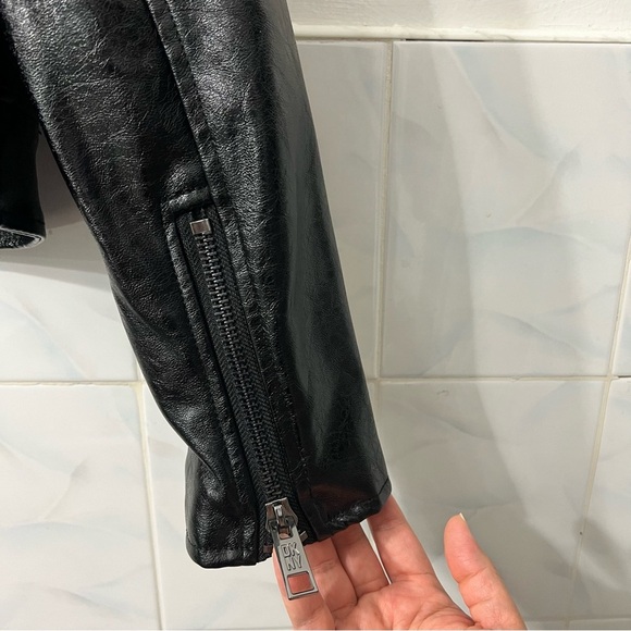 DKNY Black Large Faux Leather Women’s Moto Jacket Zip Front - Picture 7 of 13